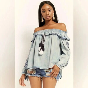 NIBI MTK Denim Blue Boho Southwestern Aztec Embroidered Blouse Top Size Small S